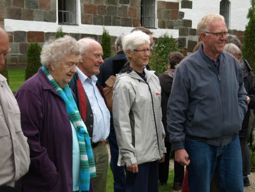 2013 Kirkegårdsvanding i Ellinge billedeserier_41.jpg