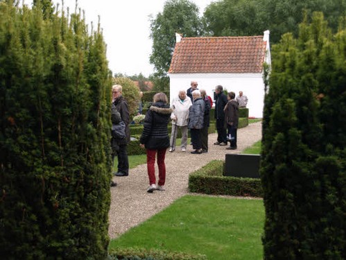 2013 Kirkegårdsvanding i Ellinge billedeserier_48.jpg